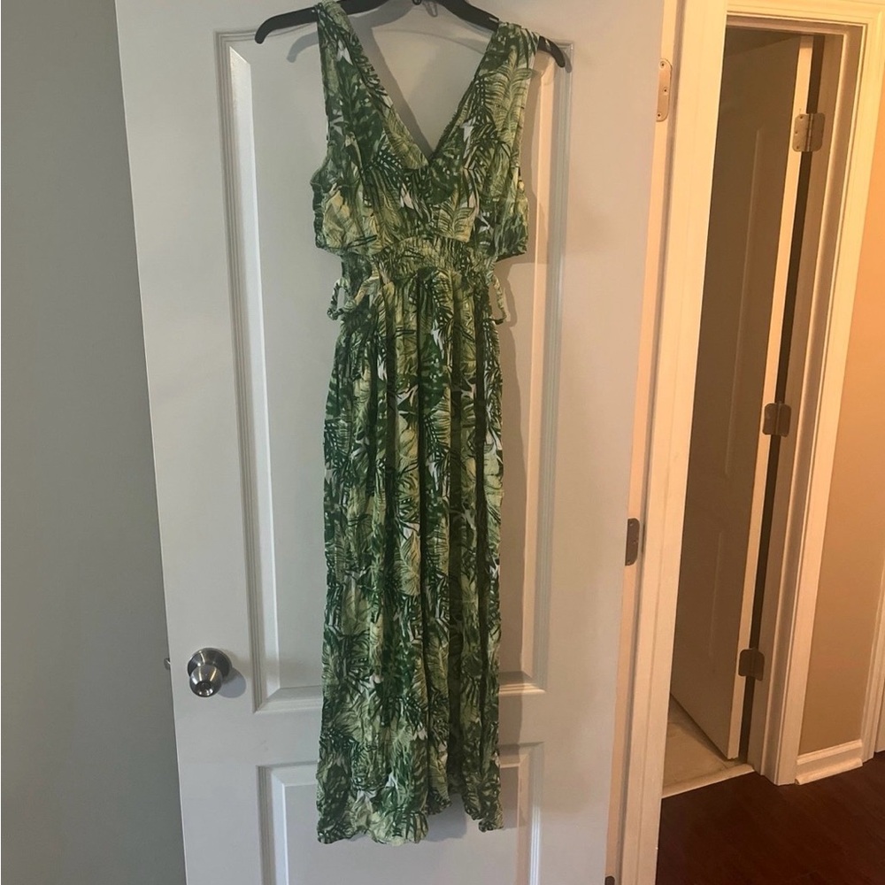 Justify Leafy Green Maxi Dress - Picture 4 of 4